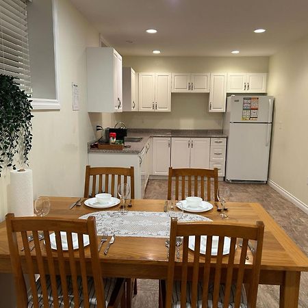 A Private Suite In Port Moody Zewnętrze zdjęcie