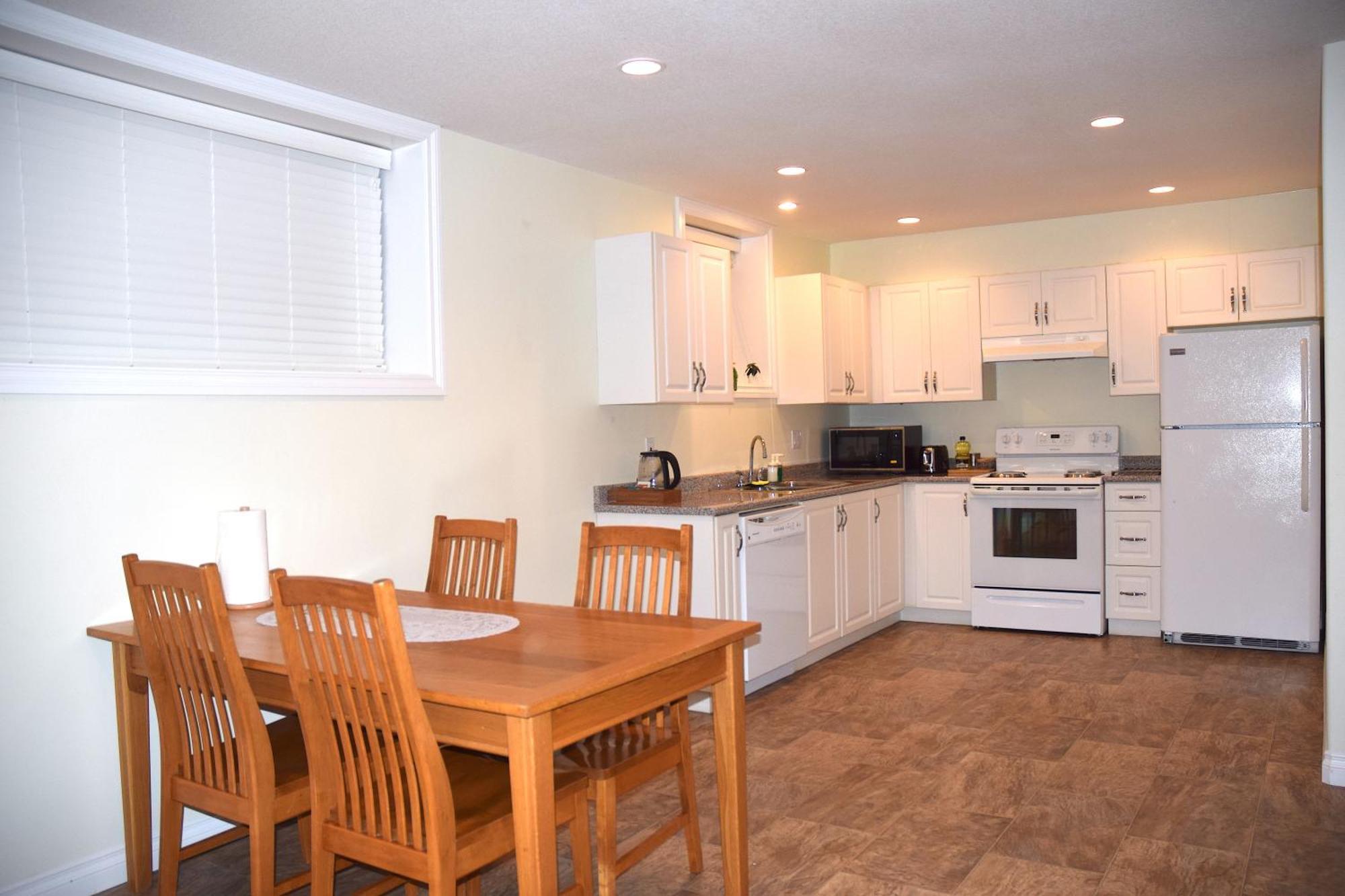 A Private Suite In Port Moody Zewnętrze zdjęcie