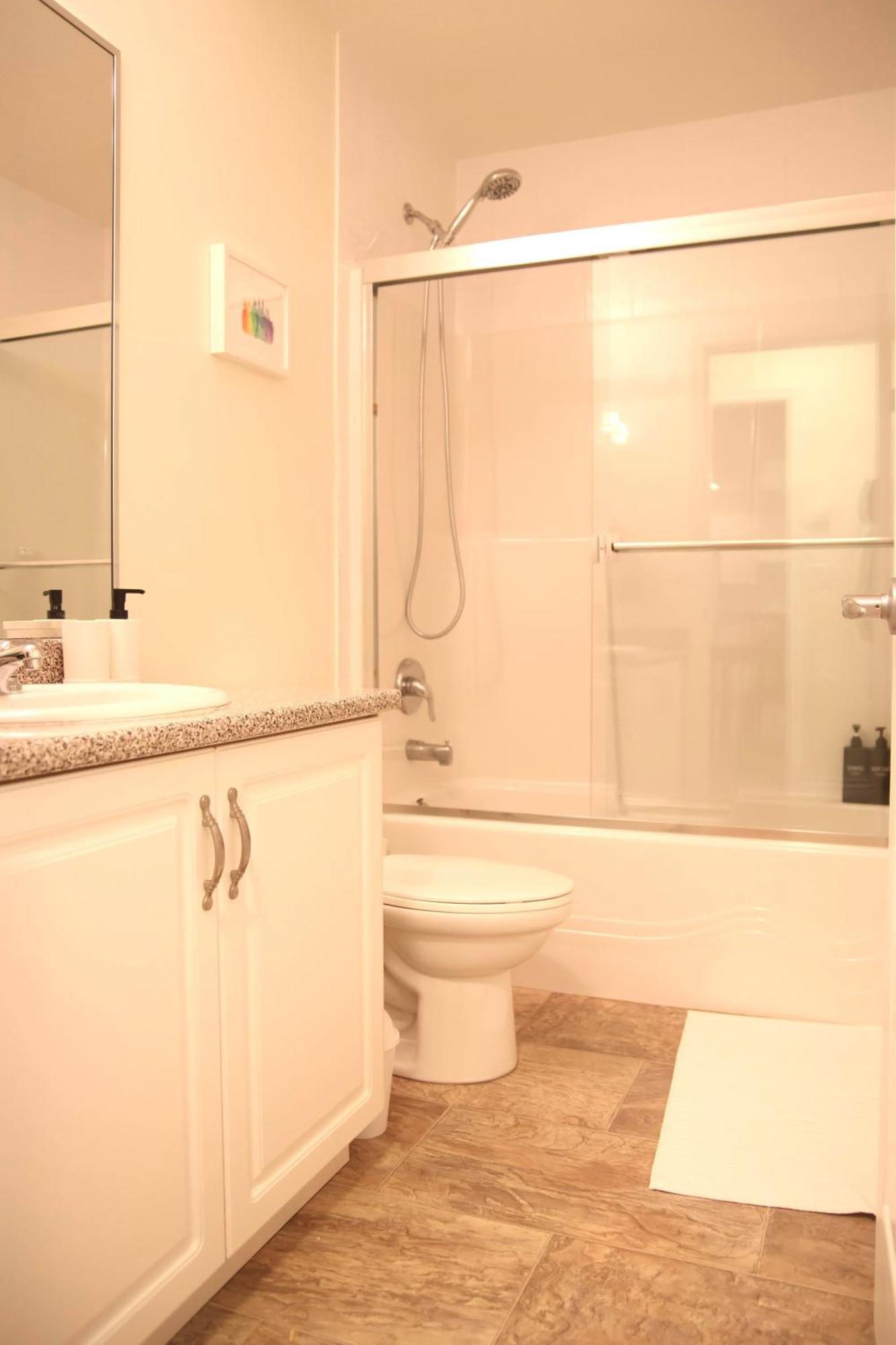 A Private Suite In Port Moody Zewnętrze zdjęcie